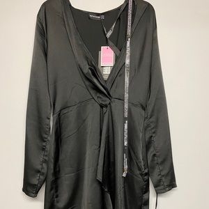 Pretty Little Thing - Satin front knot dress